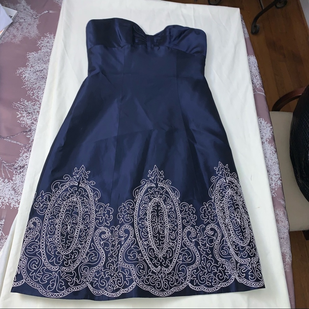 NWT Badgley Mischka Strapless embroidered Dress